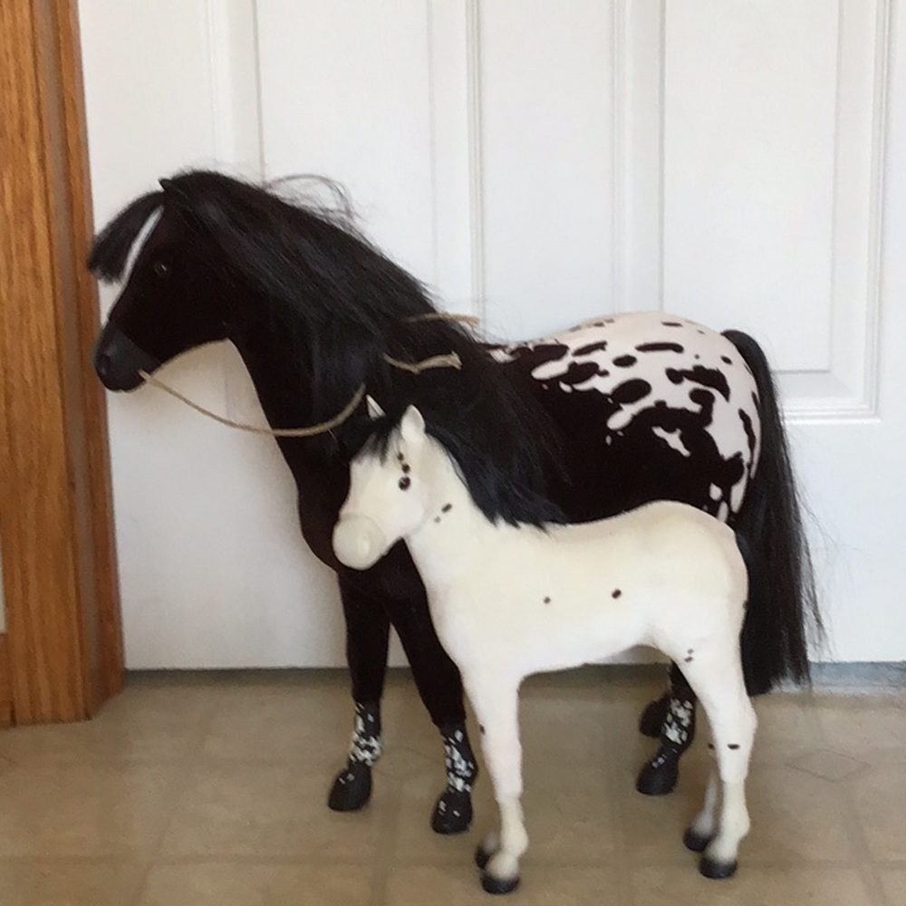 American Girl Black and White Horse Set